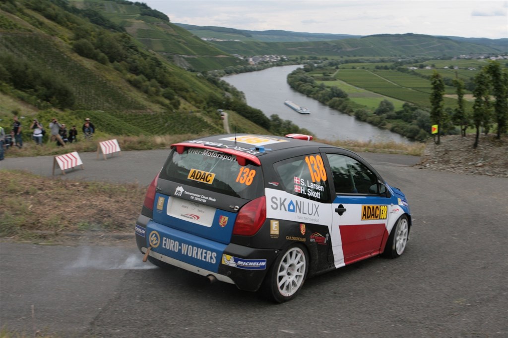 Simon Larsen og Henrik Skott havde fart på i vinmarkerne langs Mosel.